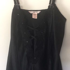 8/15 Black silk nightie
